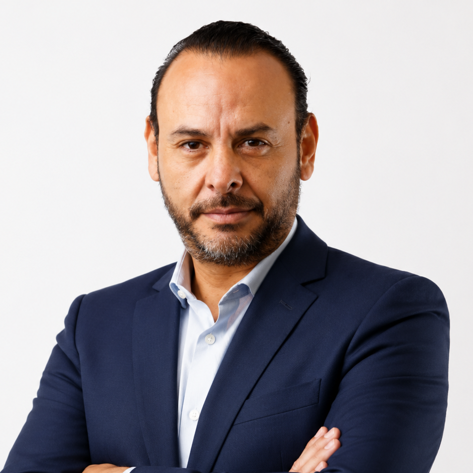 Monitoreo y análisis con video inteligente, sensores IA y plataforma de seguridad para protección empresarial. Gestión de video y análisis automatizado para prevención de incidentes. Nuestro Equipo. Image link