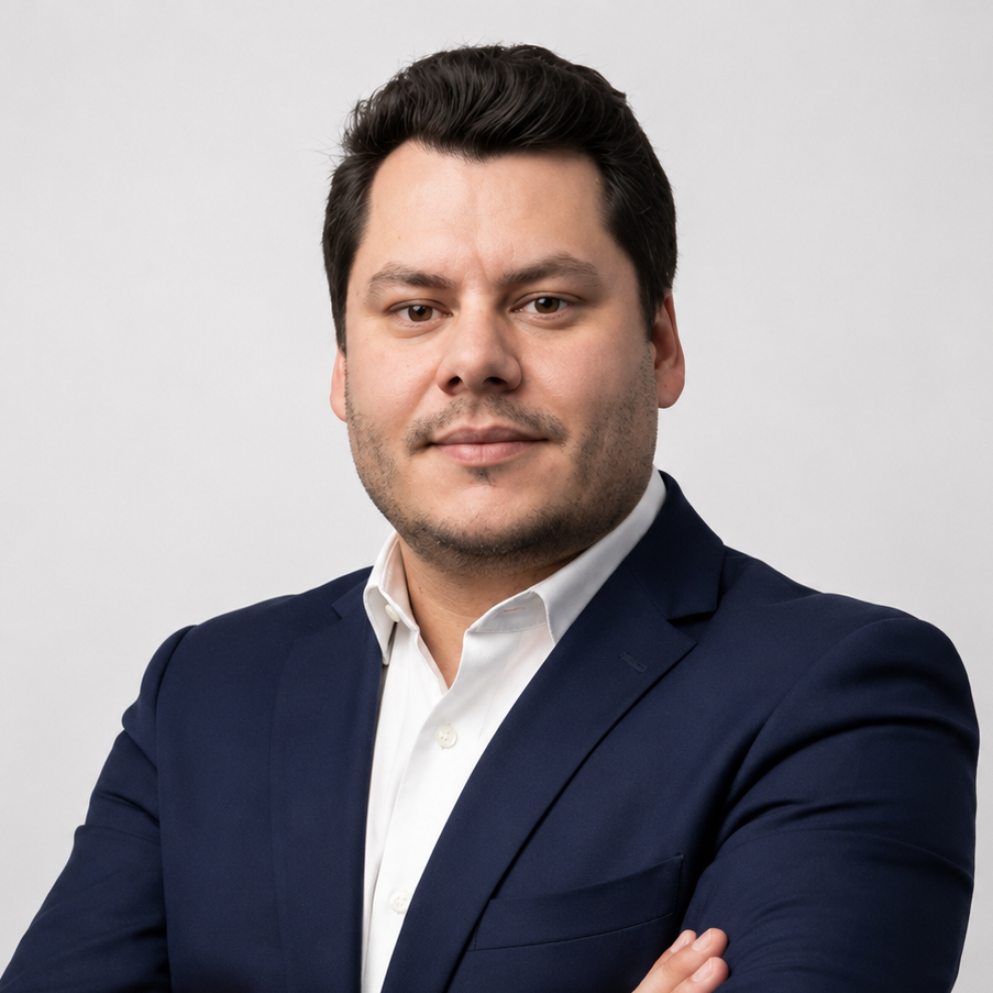 Monitoreo y análisis con video inteligente, sensores IA y plataforma de seguridad para protección empresarial. Gestión de video y análisis automatizado para prevención de incidentes. Nuestro Equipo. Image link